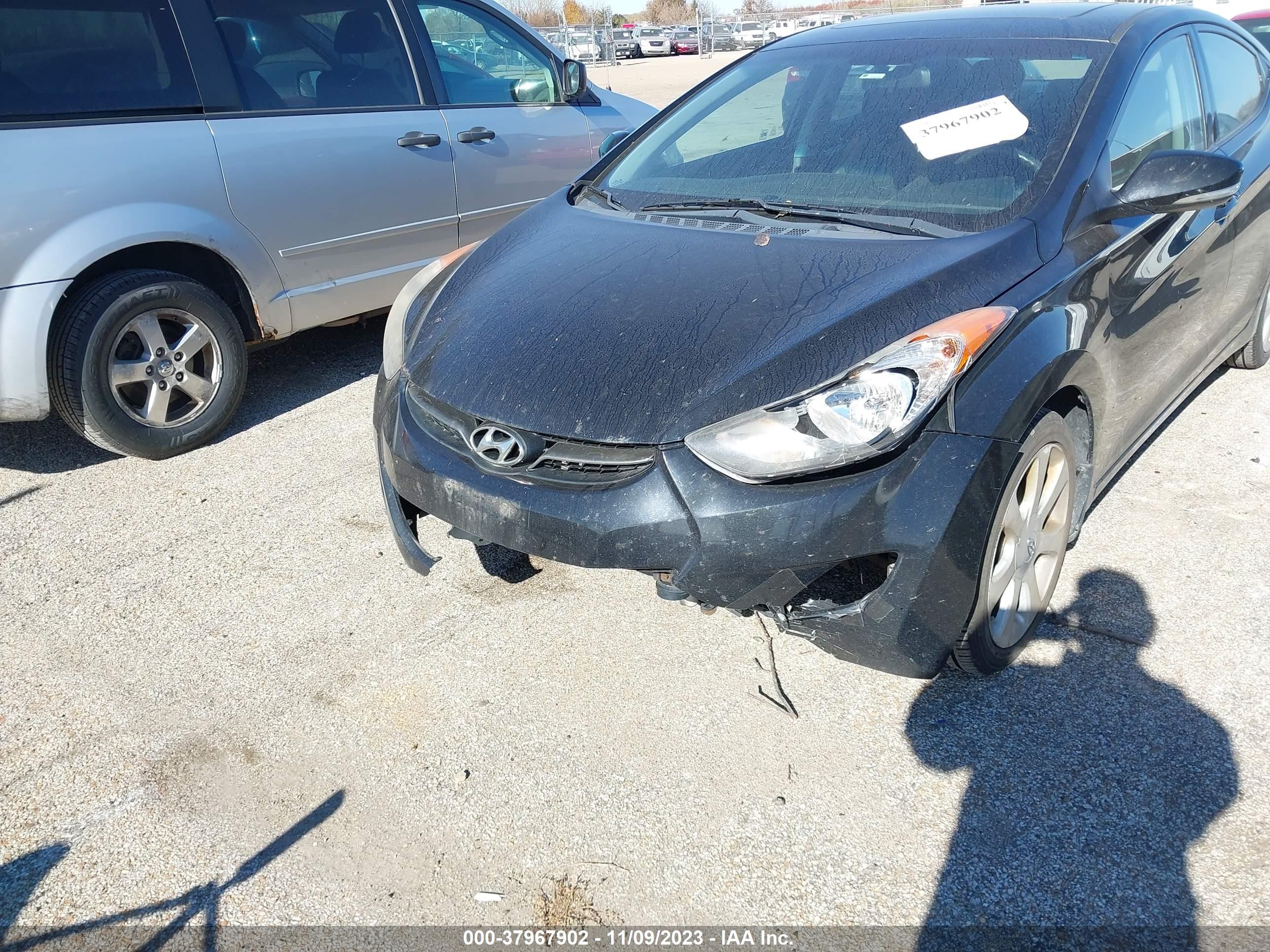 Photo 5 VIN: KMHDH4AE9DU627432 - HYUNDAI ELANTRA 