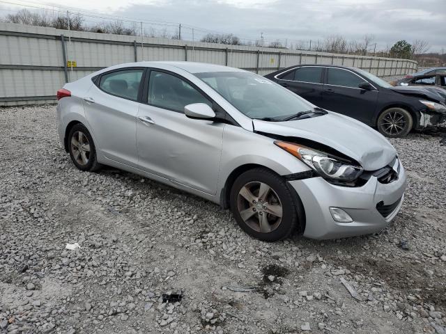 Photo 3 VIN: KMHDH4AE9DU653996 - HYUNDAI ELANTRA 