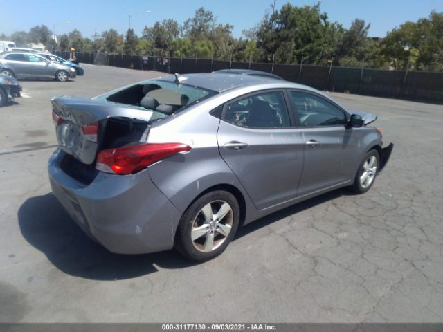 Photo 3 VIN: KMHDH4AE9DU717230 - HYUNDAI ELANTRA 