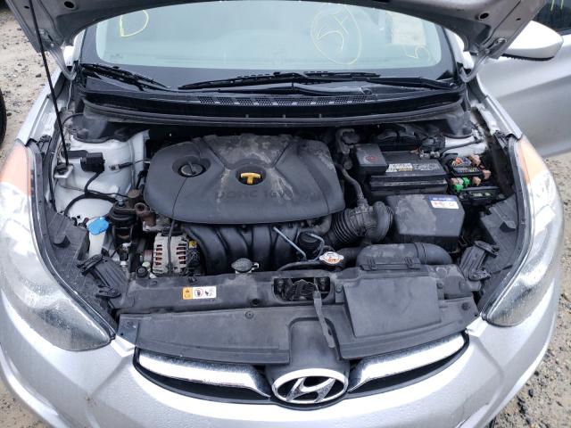 Photo 6 VIN: KMHDH4AE9DU757209 - HYUNDAI ELANTRA 