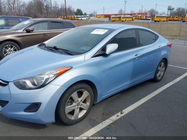 Photo 5 VIN: KMHDH4AE9DU815447 - HYUNDAI ELANTRA 