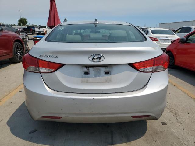 Photo 5 VIN: KMHDH4AE9DU820700 - HYUNDAI ELANTRA 