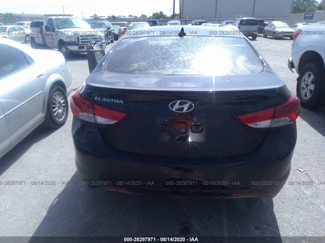 Photo 5 VIN: KMHDH4AE9DU823497 - HYUNDAI ELANTRA 