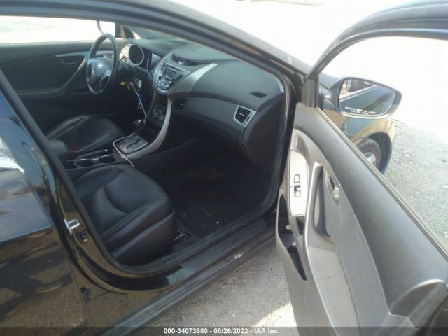 Photo 4 VIN: KMHDH4AE9DU835813 - HYUNDAI ELANTRA 