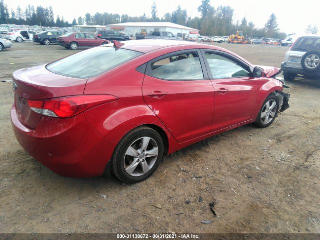 Photo 3 VIN: KMHDH4AE9DU864096 - HYUNDAI ELANTRA 