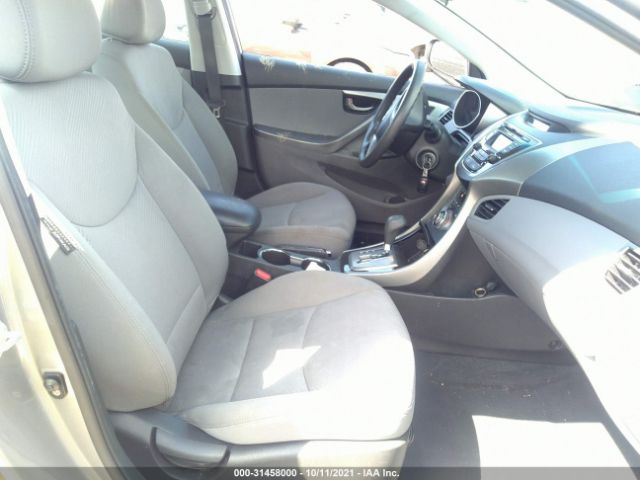 Photo 4 VIN: KMHDH4AE9DU921624 - HYUNDAI ELANTRA 