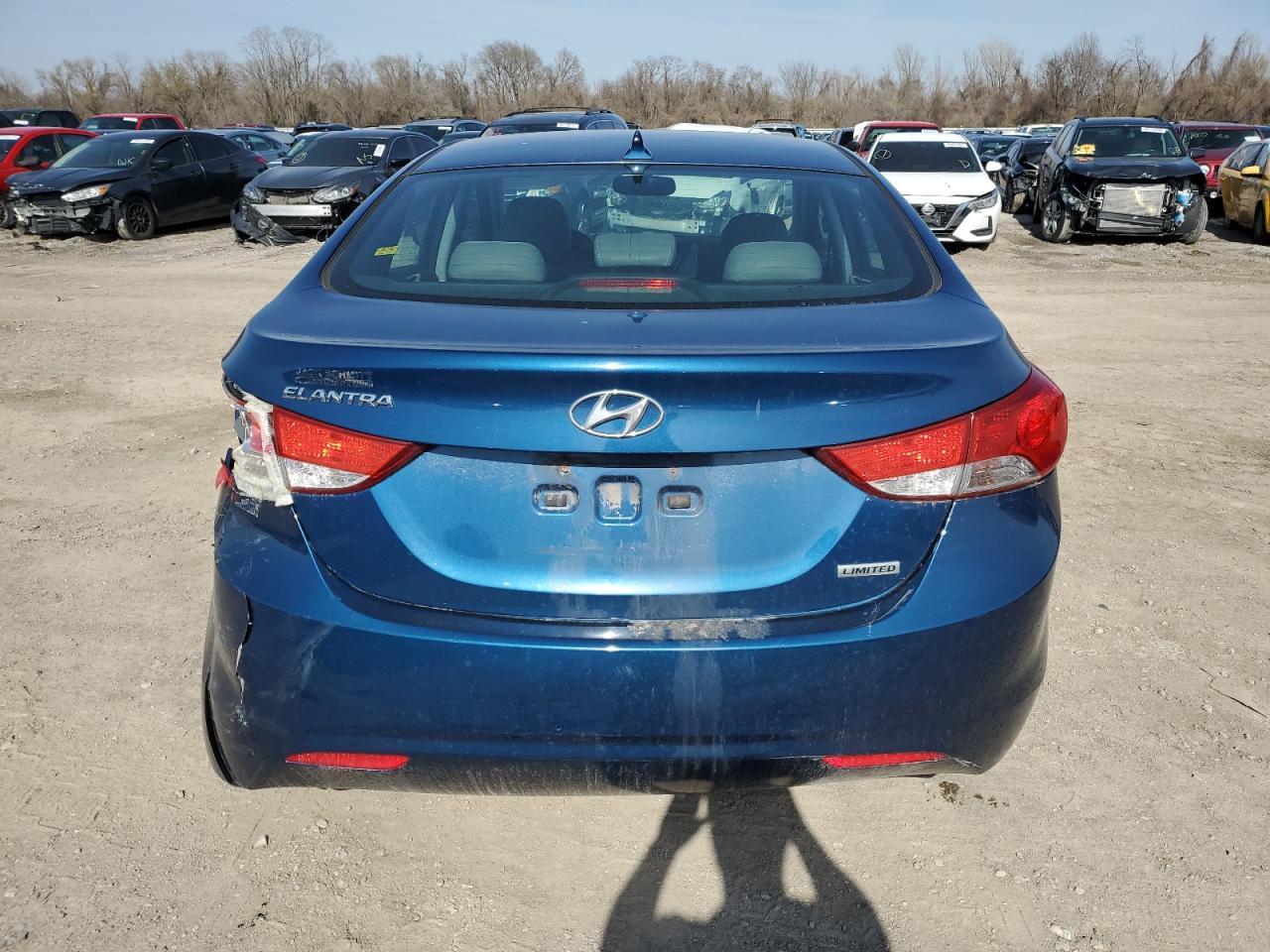 Photo 5 VIN: KMHDH4AE9DU947107 - HYUNDAI ELANTRA 