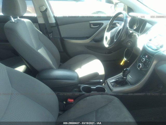 Photo 4 VIN: KMHDH4AE9FU223839 - HYUNDAI ELANTRA 