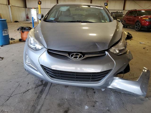 Photo 4 VIN: KMHDH4AE9FU267355 - HYUNDAI ELANTRA 