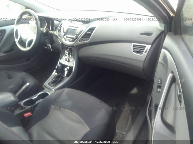 Photo 4 VIN: KMHDH4AE9FU352714 - HYUNDAI ELANTRA 