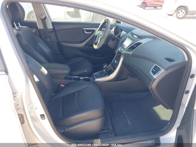 Photo 4 VIN: KMHDH4AE9FU359713 - HYUNDAI ELANTRA 