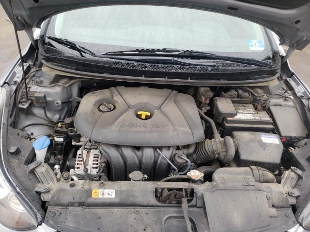 Photo 6 VIN: KMHDH4AE9FU382165 - HYUNDAI ELANTRA SE 