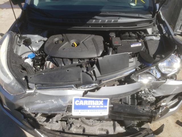 Photo 6 VIN: KMHDH4AE9FU421210 - HYUNDAI ELANTRA SE 