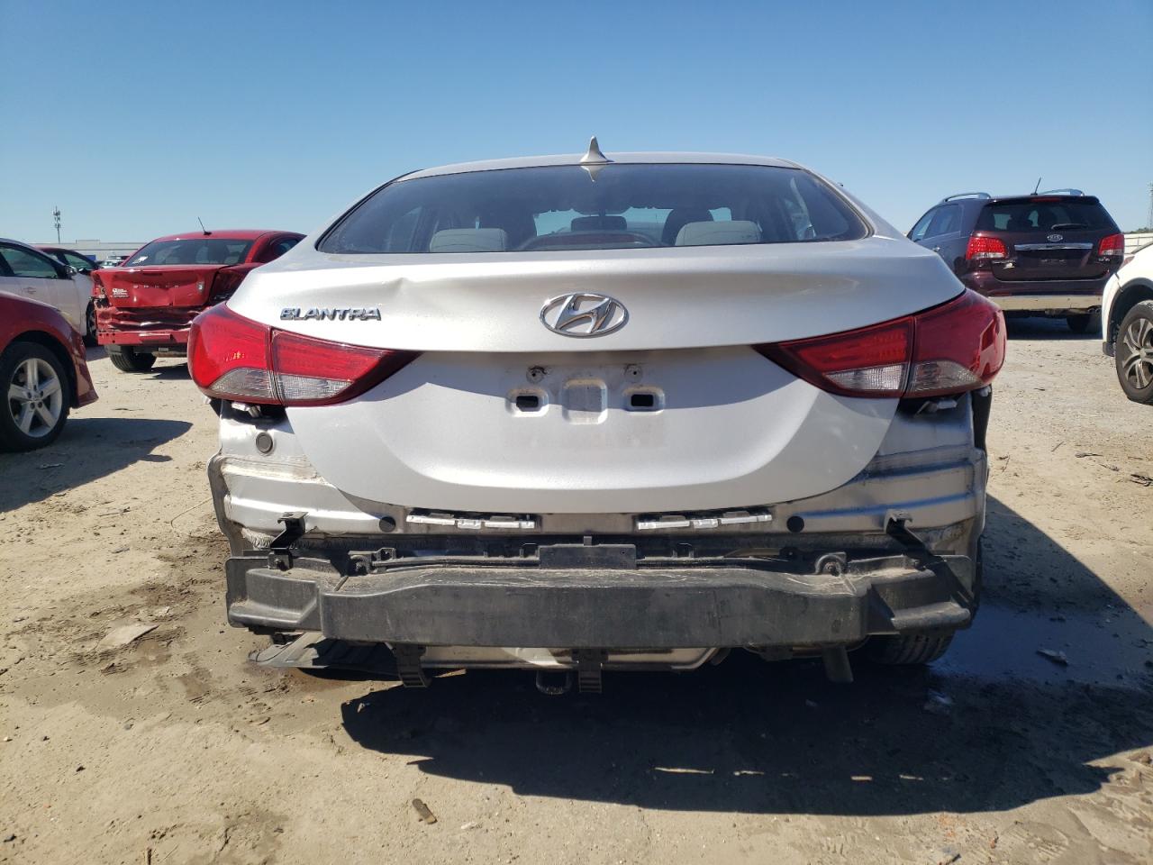 Photo 5 VIN: KMHDH4AE9GU481232 - HYUNDAI ELANTRA 