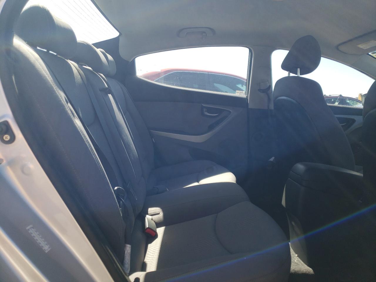 Photo 9 VIN: KMHDH4AE9GU481232 - HYUNDAI ELANTRA 