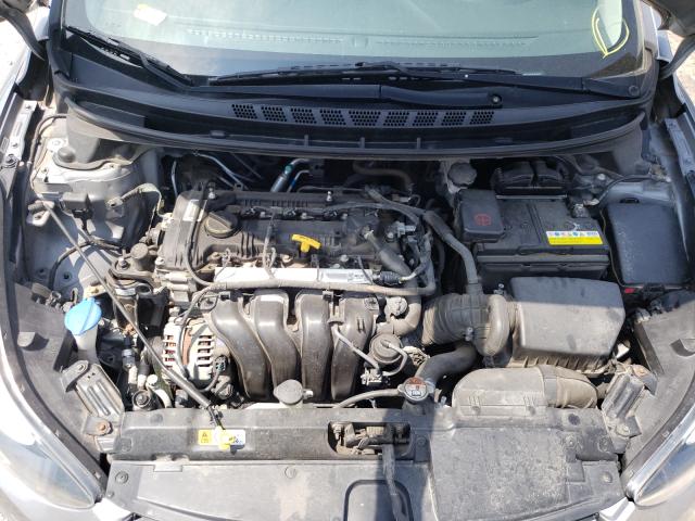 Photo 6 VIN: KMHDH4AE9GU528887 - HYUNDAI ELANTRA SE 