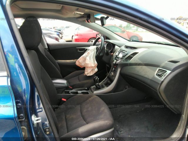 Photo 4 VIN: KMHDH4AE9GU567026 - HYUNDAI ELANTRA 