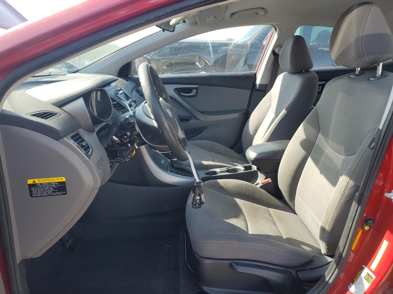 Photo 6 VIN: KMHDH4AE9GU580777 - HYUNDAI ELANTRA 