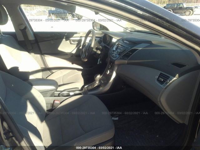 Photo 4 VIN: KMHDH4AE9GU601661 - HYUNDAI ELANTRA 