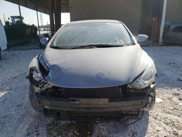 Photo 4 VIN: KMHDH4AE9GU643781 - HYUNDAI ELANTRA SE 