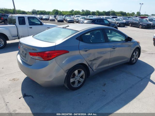 Photo 3 VIN: KMHDH4AEXBU087778 - HYUNDAI ELANTRA 