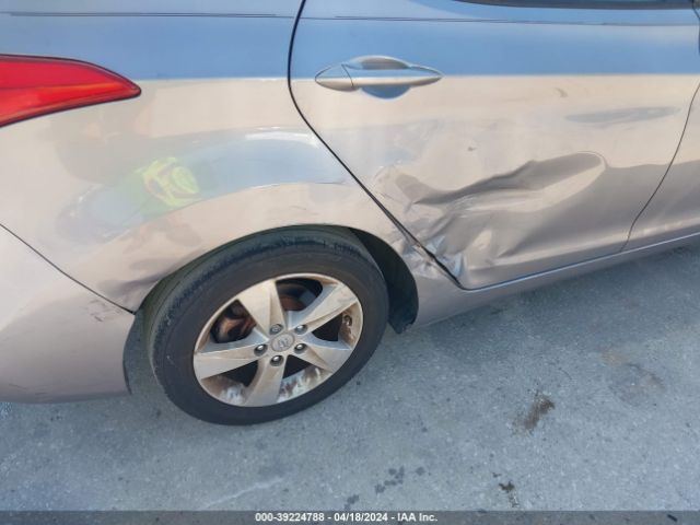 Photo 5 VIN: KMHDH4AEXBU087778 - HYUNDAI ELANTRA 