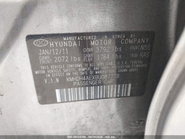 Photo 8 VIN: KMHDH4AEXBU087778 - HYUNDAI ELANTRA 