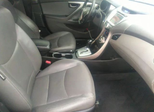 Photo 4 VIN: KMHDH4AEXBU090485 - HYUNDAI ELANTRA 