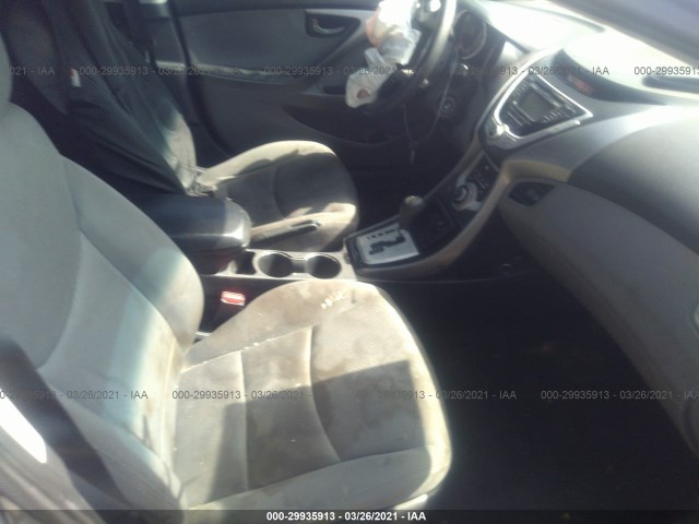 Photo 4 VIN: KMHDH4AEXBU095668 - HYUNDAI ELANTRA 