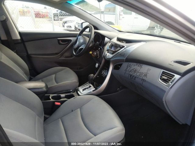 Photo 4 VIN: KMHDH4AEXBU101176 - HYUNDAI ELANTRA 