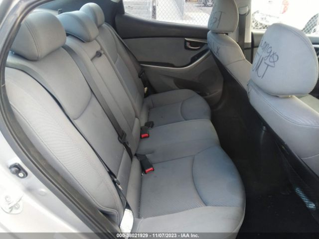 Photo 7 VIN: KMHDH4AEXBU101176 - HYUNDAI ELANTRA 