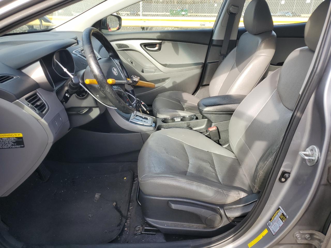 Photo 6 VIN: KMHDH4AEXBU120181 - HYUNDAI ELANTRA 