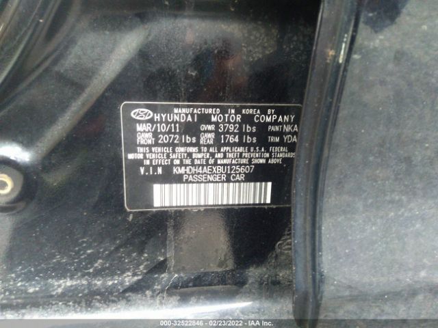 Photo 8 VIN: KMHDH4AEXBU125607 - HYUNDAI ELANTRA 