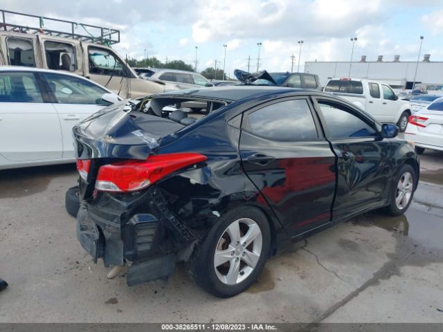 Photo 3 VIN: KMHDH4AEXBU161278 - HYUNDAI ELANTRA 