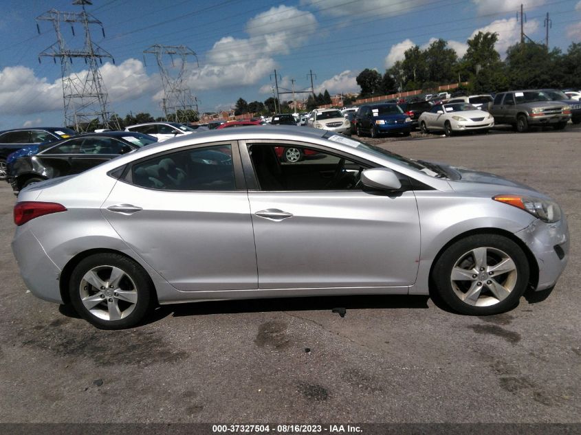 Photo 13 VIN: KMHDH4AEXBU171910 - HYUNDAI ELANTRA 