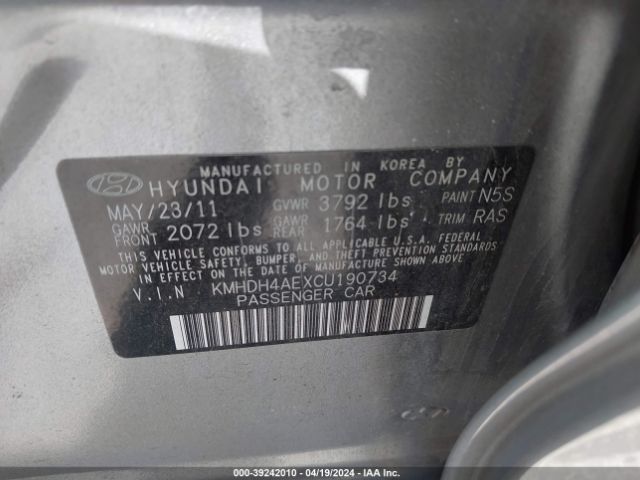 Photo 8 VIN: KMHDH4AEXCU190734 - HYUNDAI ELANTRA 