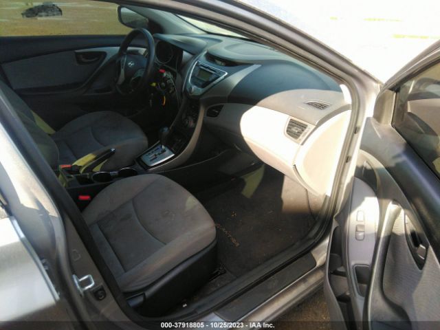 Photo 4 VIN: KMHDH4AEXCU194458 - HYUNDAI ELANTRA 