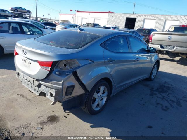 Photo 3 VIN: KMHDH4AEXCU210951 - HYUNDAI ELANTRA 