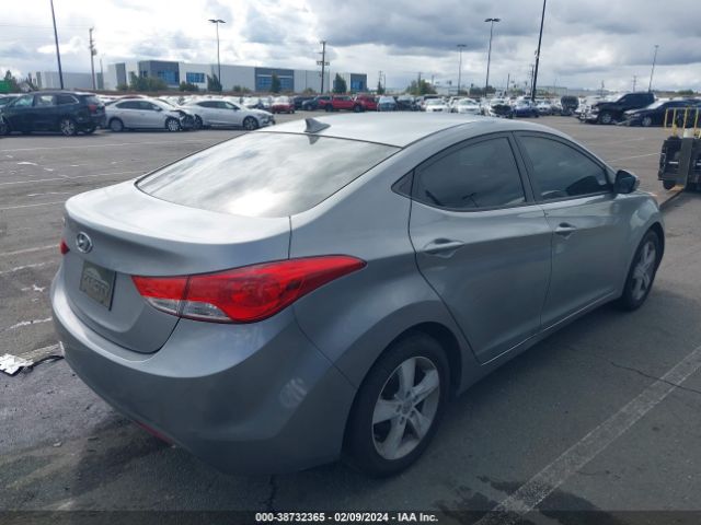 Photo 3 VIN: KMHDH4AEXCU252259 - HYUNDAI ELANTRA 