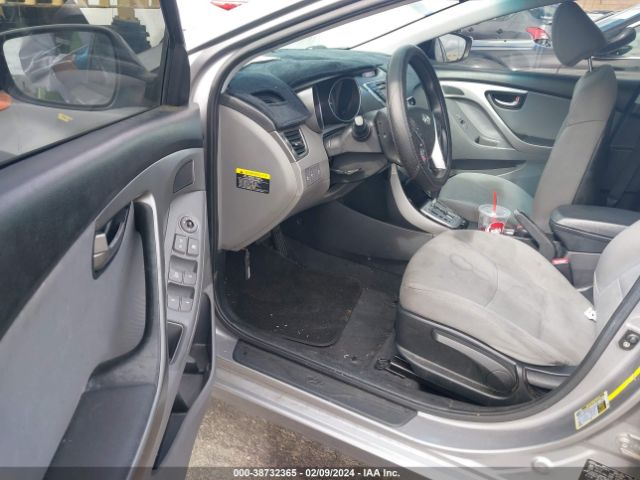 Photo 4 VIN: KMHDH4AEXCU252259 - HYUNDAI ELANTRA 