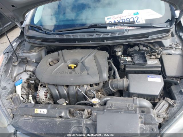 Photo 9 VIN: KMHDH4AEXCU252259 - HYUNDAI ELANTRA 