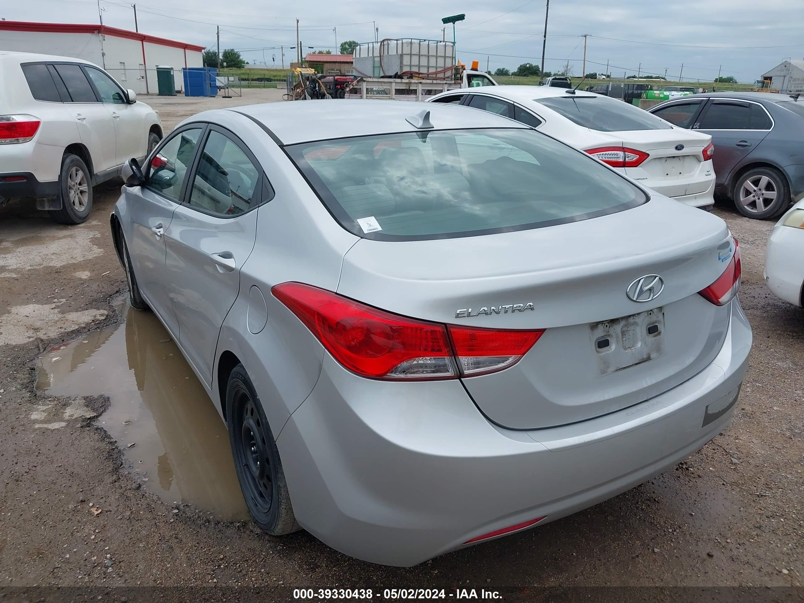 Photo 2 VIN: KMHDH4AEXCU293099 - HYUNDAI ELANTRA 