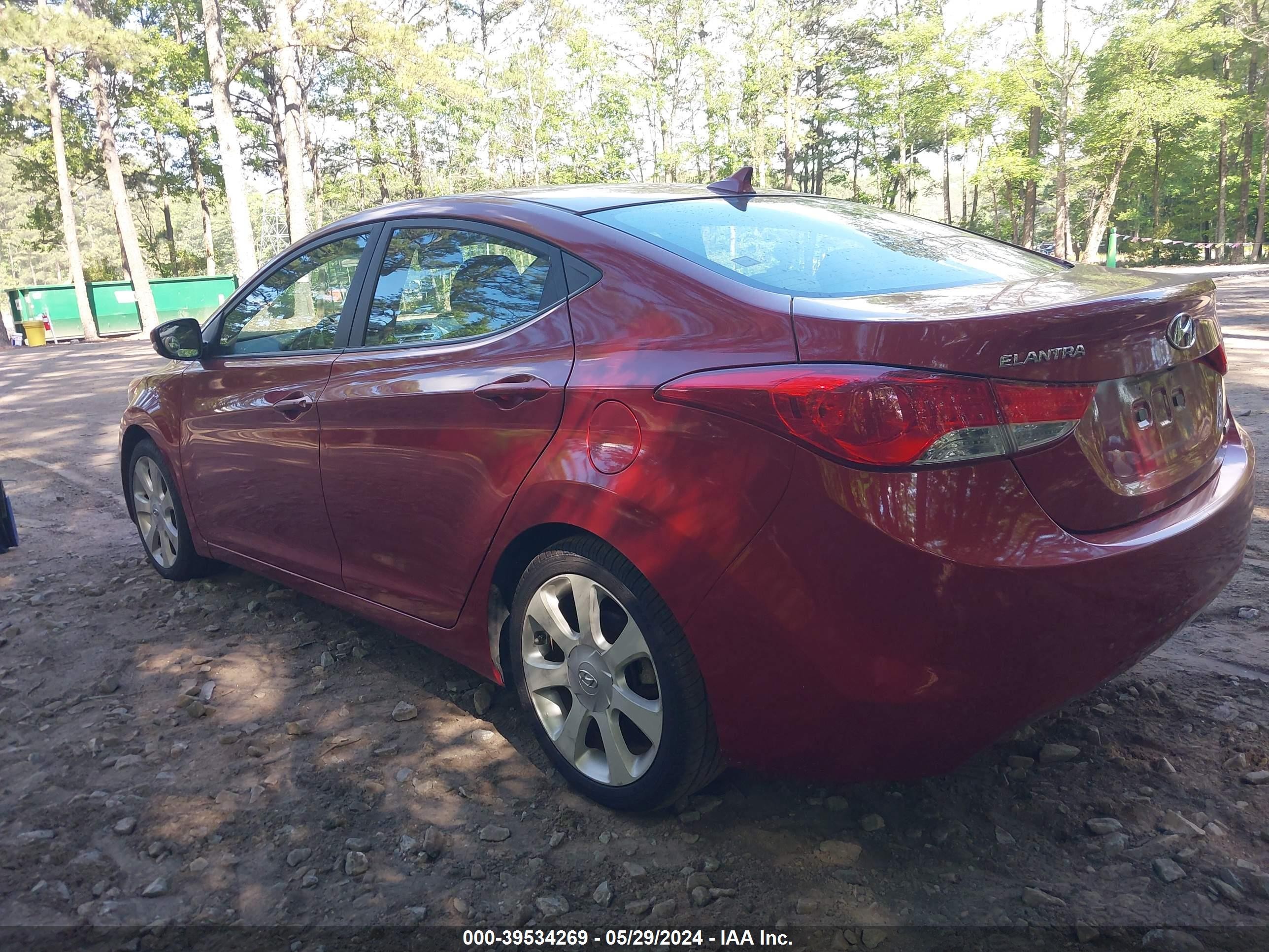 Photo 2 VIN: KMHDH4AEXCU300911 - HYUNDAI ELANTRA 