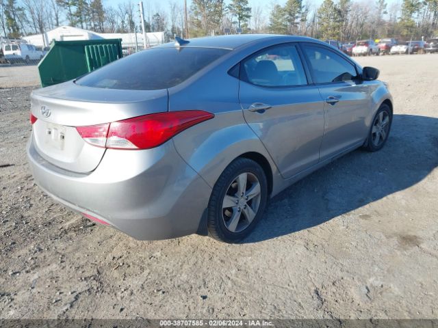 Photo 3 VIN: KMHDH4AEXCU421891 - HYUNDAI ELANTRA 