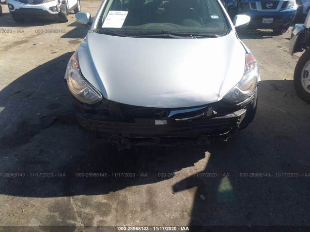 Photo 5 VIN: KMHDH4AEXCU424130 - HYUNDAI ELANTRA 