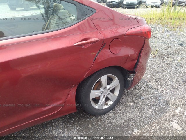 Photo 5 VIN: KMHDH4AEXCU462800 - HYUNDAI ELANTRA 