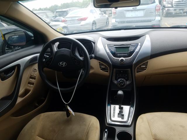 Photo 8 VIN: KMHDH4AEXDU488394 - HYUNDAI ELANTRA 