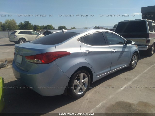 Photo 3 VIN: KMHDH4AEXDU843998 - HYUNDAI ELANTRA 