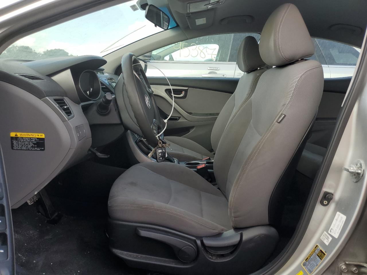 Photo 6 VIN: KMHDH4AEXFU261497 - HYUNDAI ELANTRA 