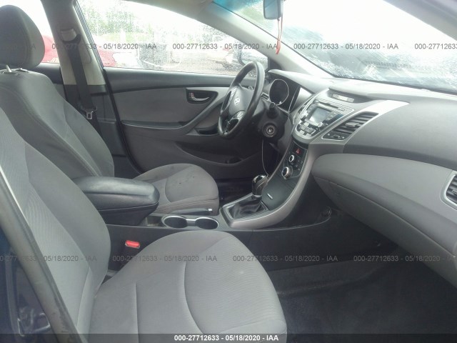 Photo 4 VIN: KMHDH4AEXFU277781 - HYUNDAI ELANTRA 